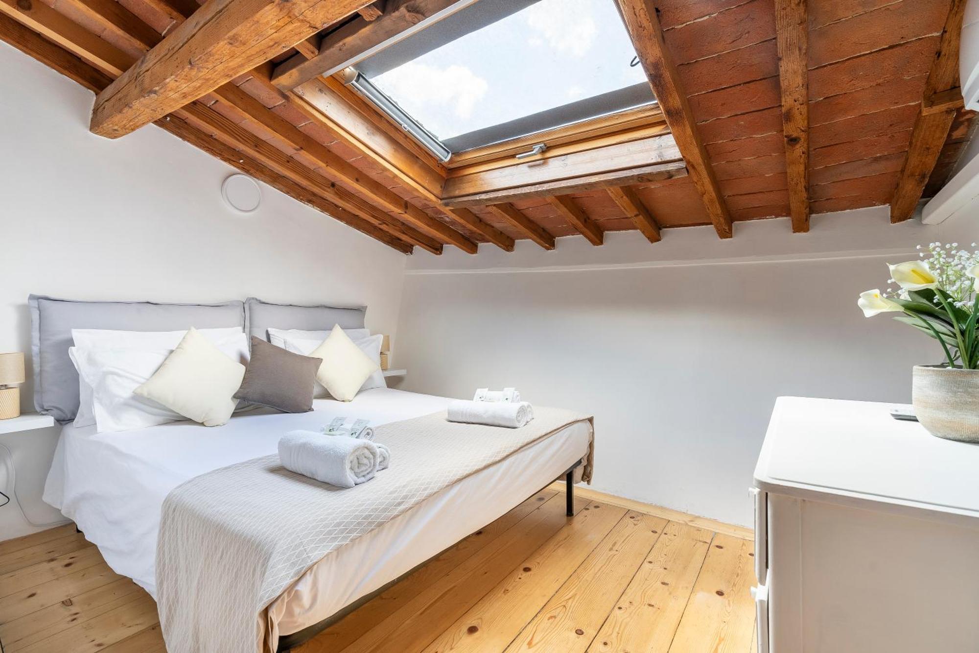 Piazza Santo Spirito Appartamento Con 2 Camere Matrimoniali フィレンツェ エクステリア 写真