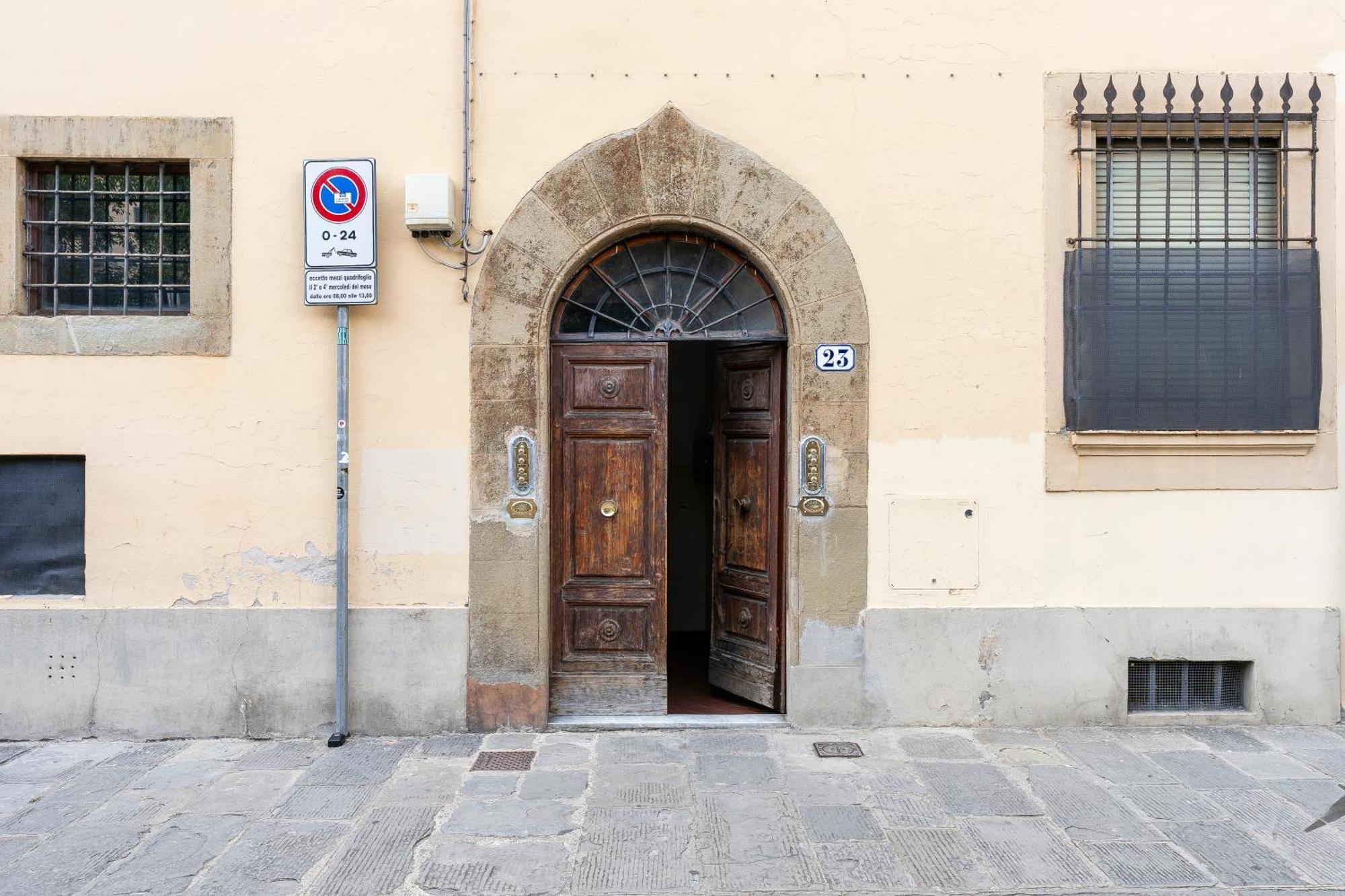 Piazza Santo Spirito Appartamento Con 2 Camere Matrimoniali フィレンツェ エクステリア 写真