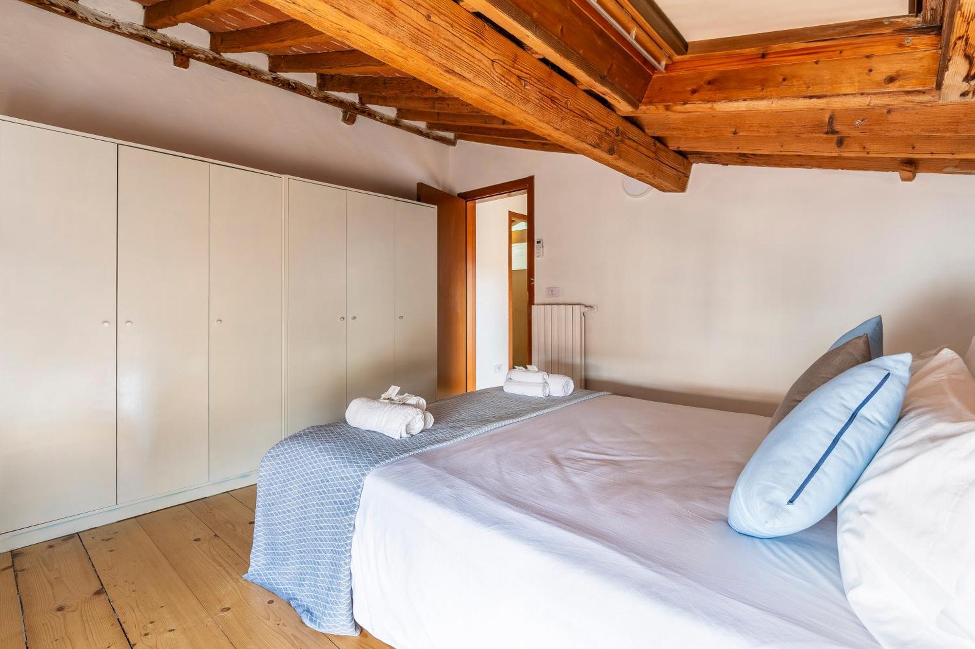 Piazza Santo Spirito Appartamento Con 2 Camere Matrimoniali フィレンツェ エクステリア 写真